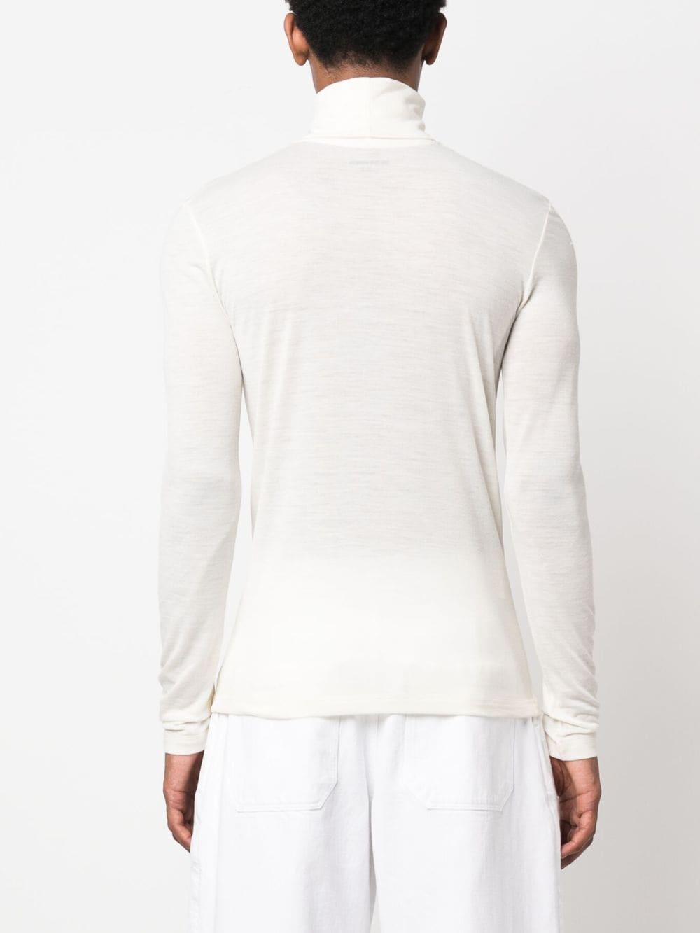 maglione a collo alto bianco con logo