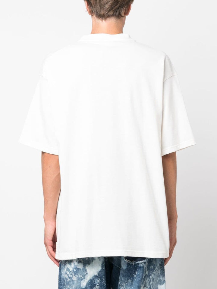 t-shirt bianca con stampa